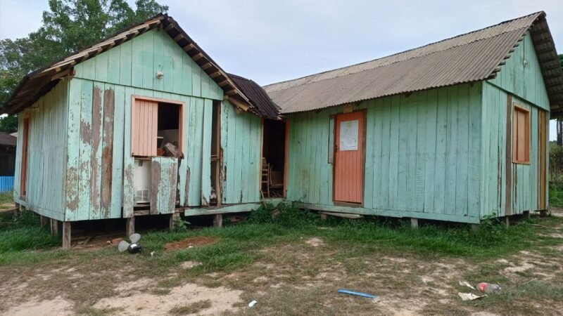 Escola “Esperança do Povo” vive abandono e risco de desabamento enquanto obra nova segue parada há dois anos!