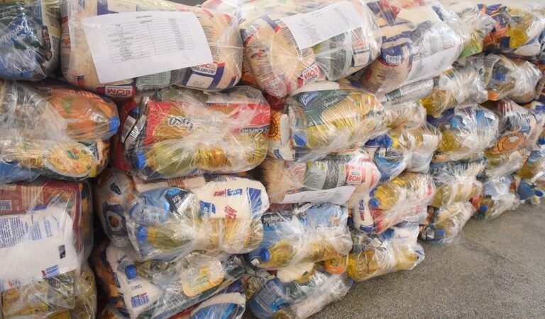 Lula envia mais de mil cestas básicas para famílias atingidas pela seca em Xapuri